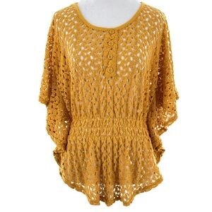 Love to love juniors sweater size M mustard, crochet flowy sleeves boho